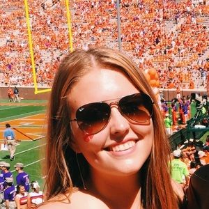 Brown aviator Ray bans